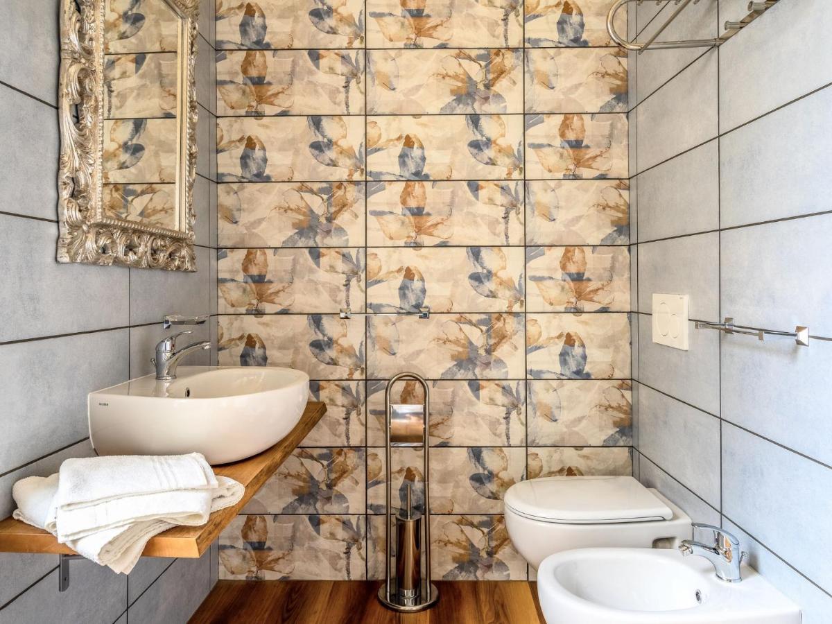 Apartment Verde By Interhome Porto Valtravaglia Eksteriør billede